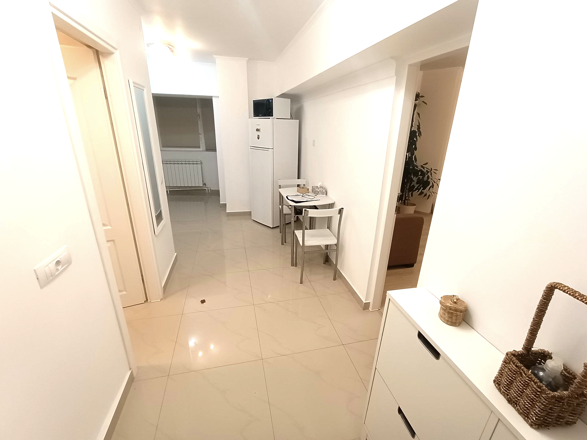 Birou studio renovat total, totul nou - Decebal