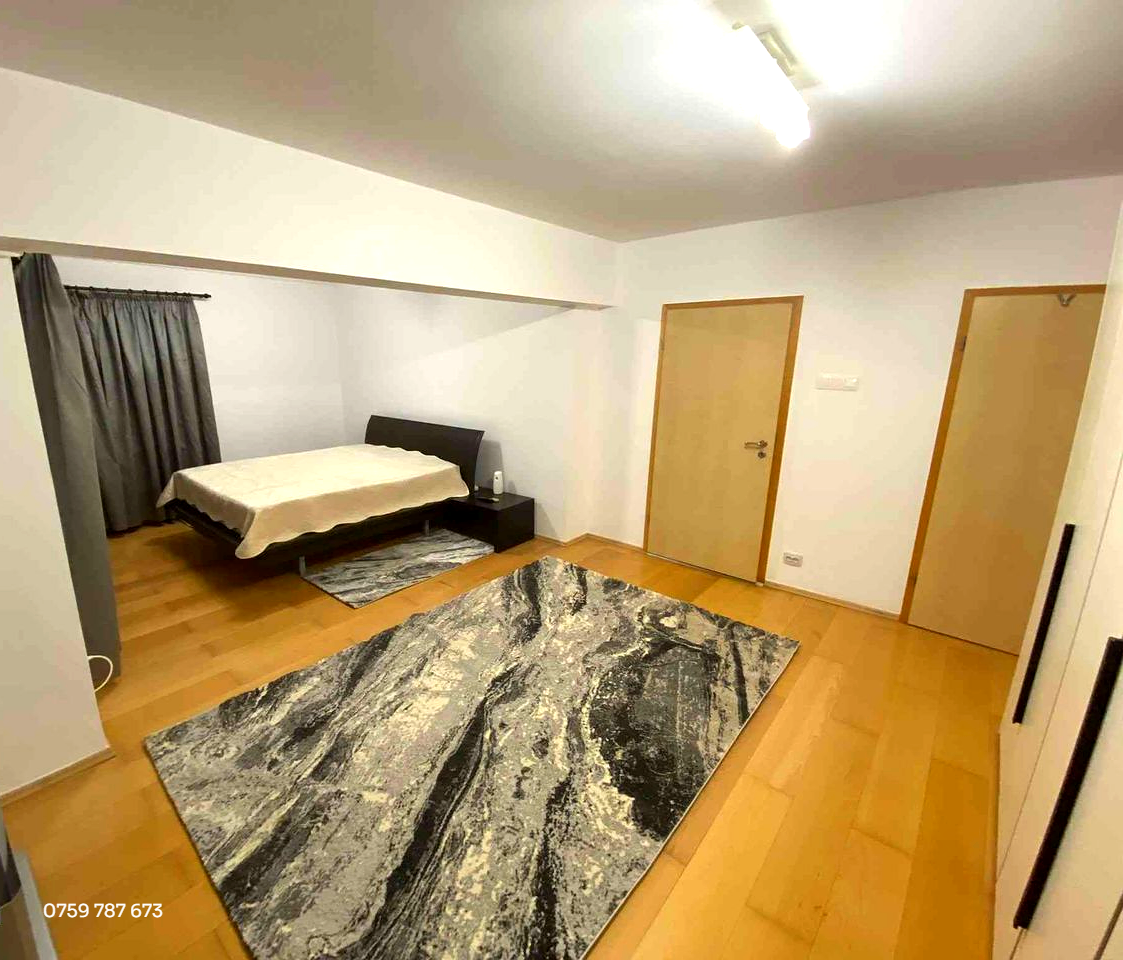 Apartament spațios cu 2 camere, Bd. Unirii nr. 1, 84 mp