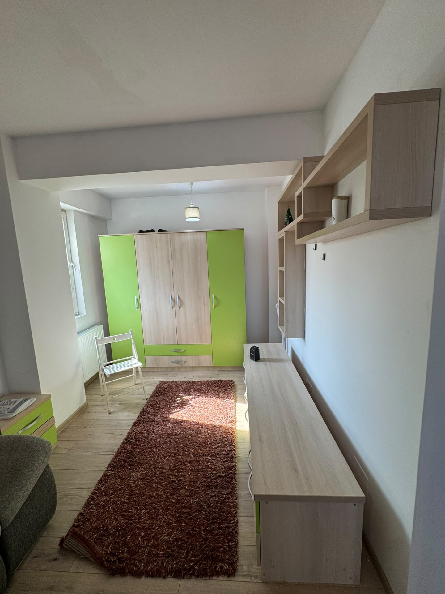 Garsonieră mobilată, bloc 2019, lift, centrală proprie – 31 mp